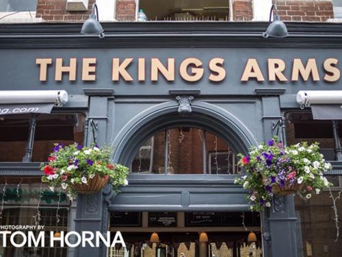 לינה וארוחת בוקר לונדון The Kings Arms מראה חיצוני תמונה